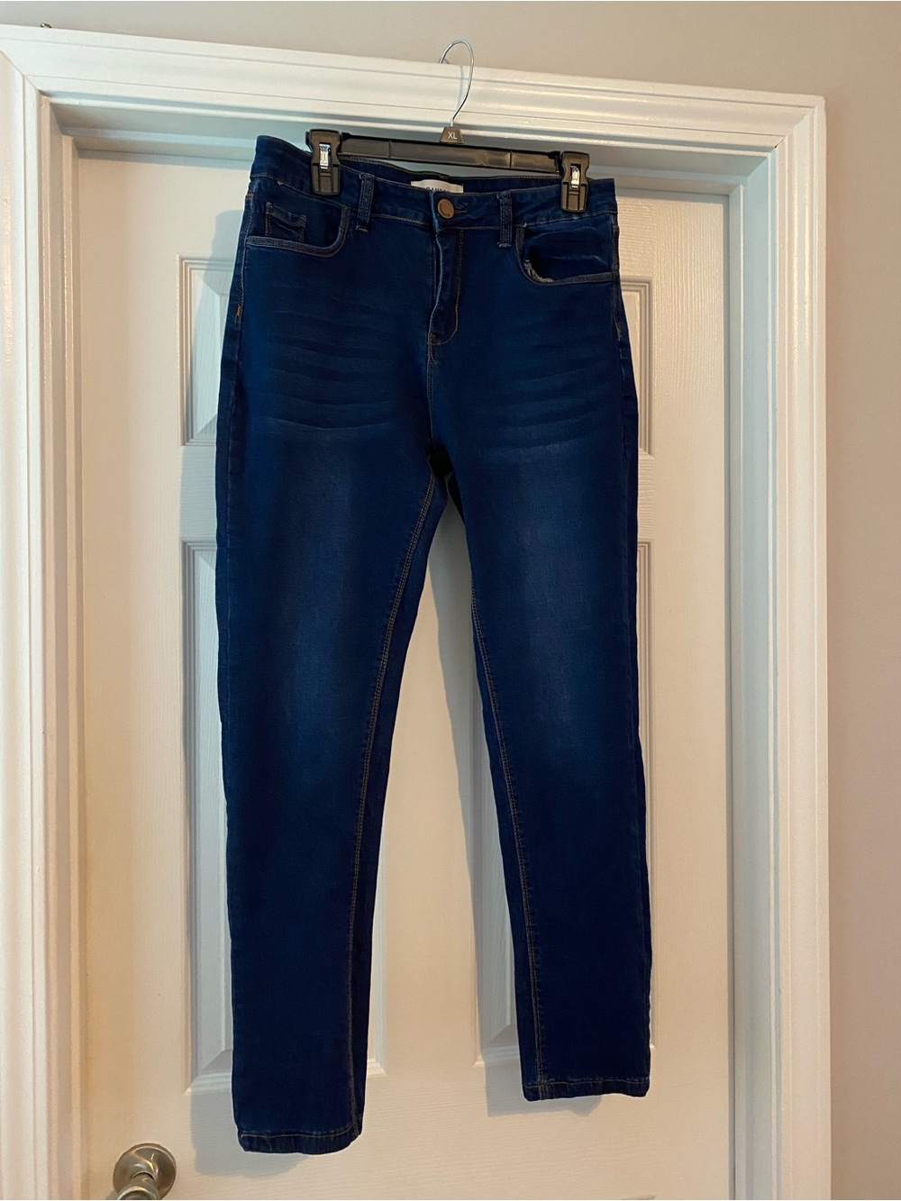 BAMBOO Women's Skinny Jeans in Dark Blue (NWOT)